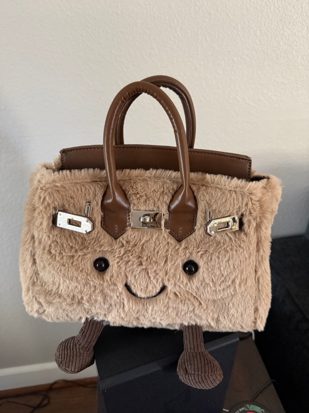 Plush Smiley Tote Bag in Beige Faux Fur